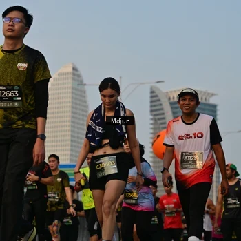 Runner Photo 6633542