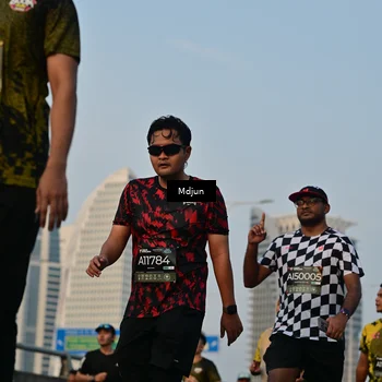 Runner Photo 6633592