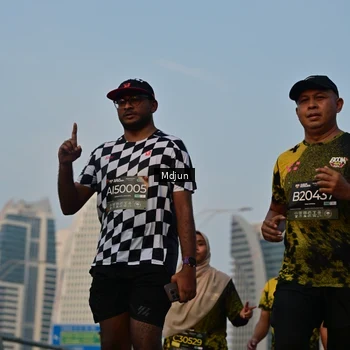 Runner Photo 6633602