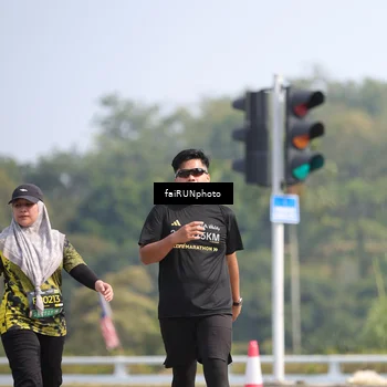 Runner Photo 6633665