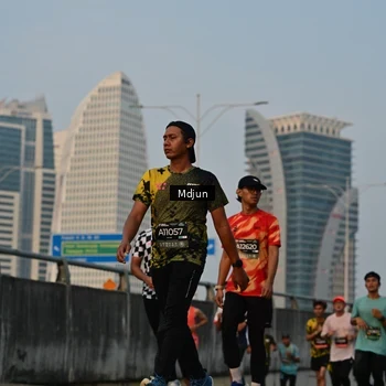 Runner Photo 6633705