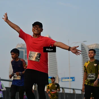 Runner Photo 6633725
