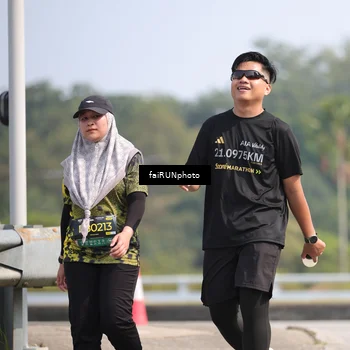 Runner Photo 6633812