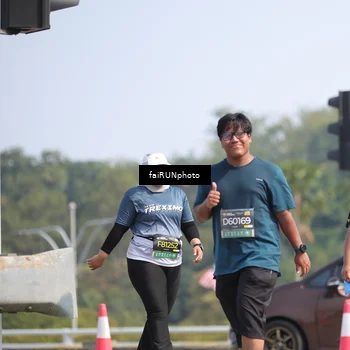 Runner Photo 6634499