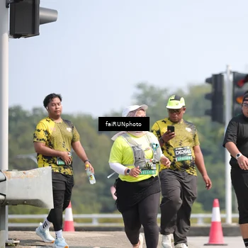 Runner Photo 6635063