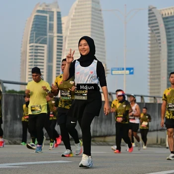 Runner Photo 6635786