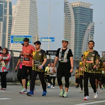 Runner Photo 6635825
