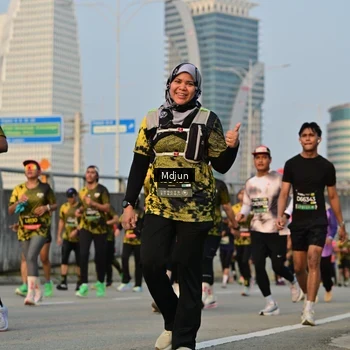 Runner Photo 6635839