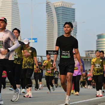 Runner Photo 6635846