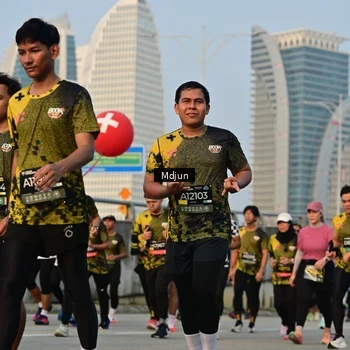 Runner Photo 6635875