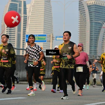 Runner Photo 6635891