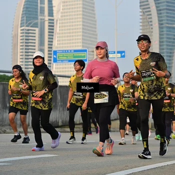 Runner Photo 6635898