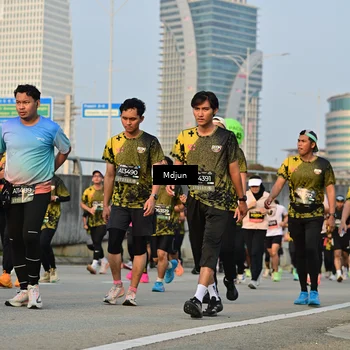 Runner Photo 6635921