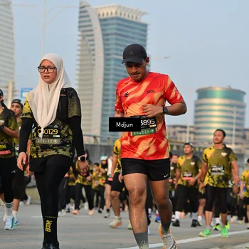 Runner Photo 6635973