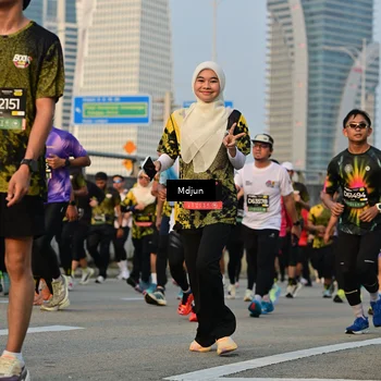 Runner Photo 6636002