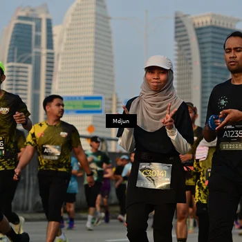 Runner Photo 6636042