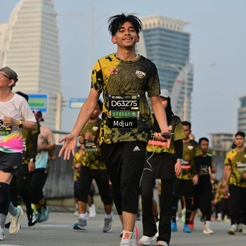 Runner Photo 6636094