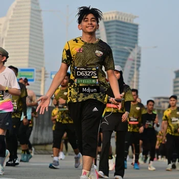 Runner Photo 6636096