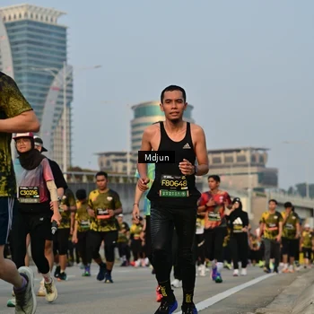 Runner Photo 6636187