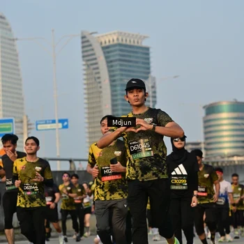 Runner Photo 6636210