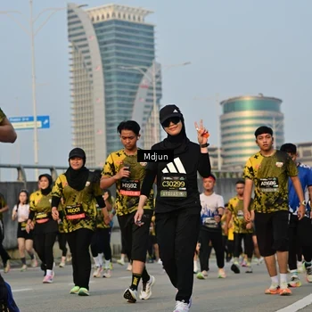 Runner Photo 6636221