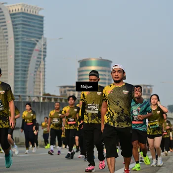Runner Photo 6636262
