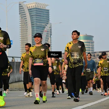 Runner Photo 6636311