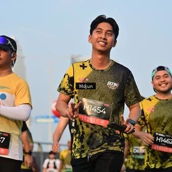 Runner Photo 6636379