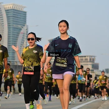 Runner Photo 6636423