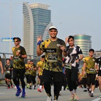 Runner Photo 6636424
