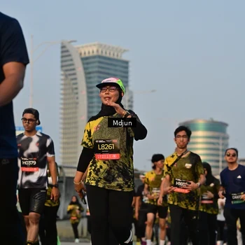 Runner Photo 6636557