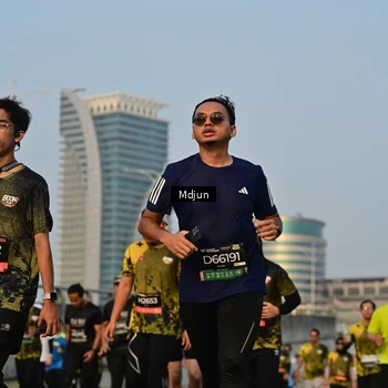 Runner Photo 6636568