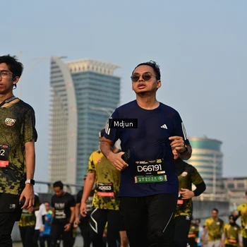 Runner Photo 6636572
