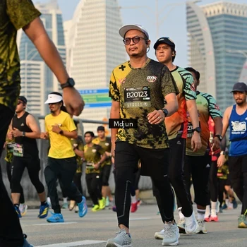 Runner Photo 6636738