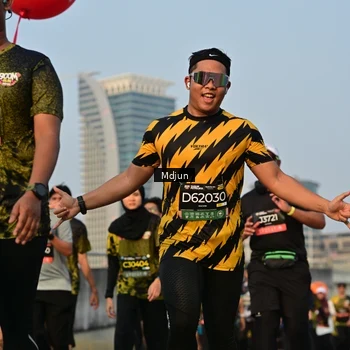 Runner Photo 6636765