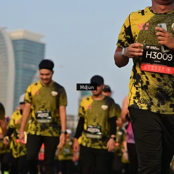 Runner Photo 6636789