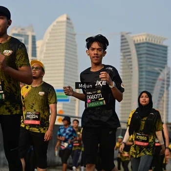 Runner Photo 6637356