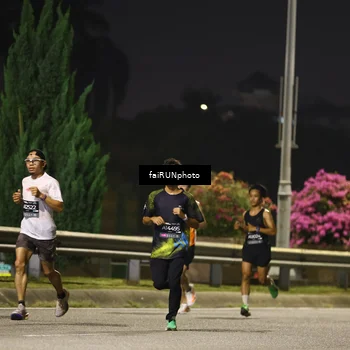 Runner Photo 6637537