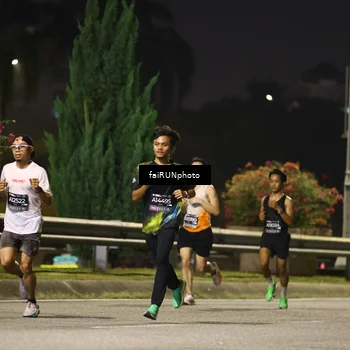 Runner Photo 6637541