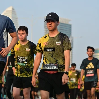 Runner Photo 6637571