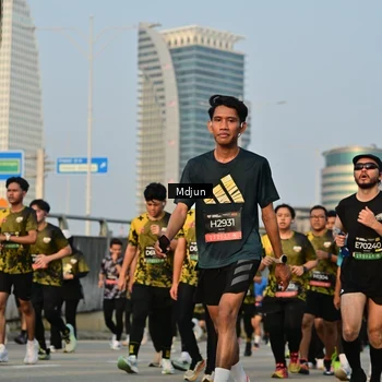 Runner Photo 6637576