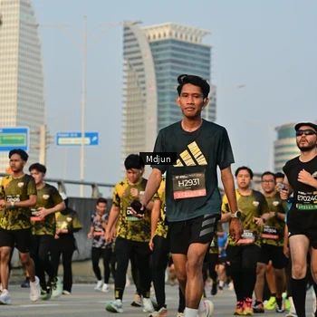 Runner Photo 6637577