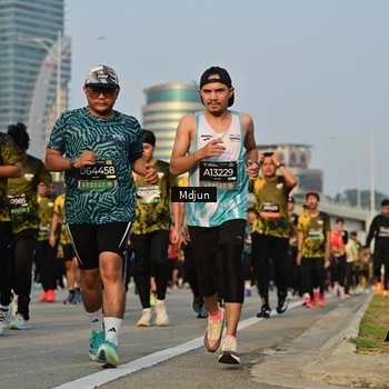 Runner Photo 6637727