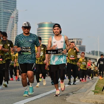 Runner Photo 6637728