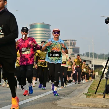 Runner Photo 6637753