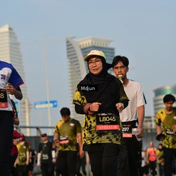Runner Photo 6637823
