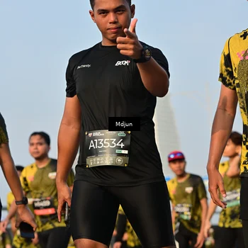 Runner Photo 6637944