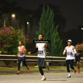 Runner Photo 6638352