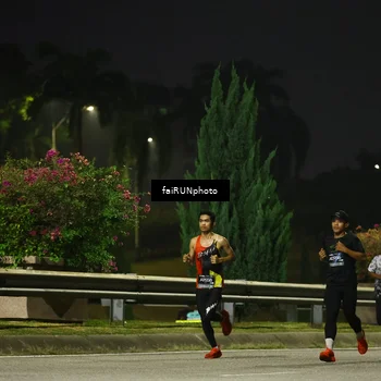 Runner Photo 6639100