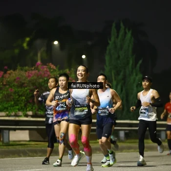 Runner Photo 6639174